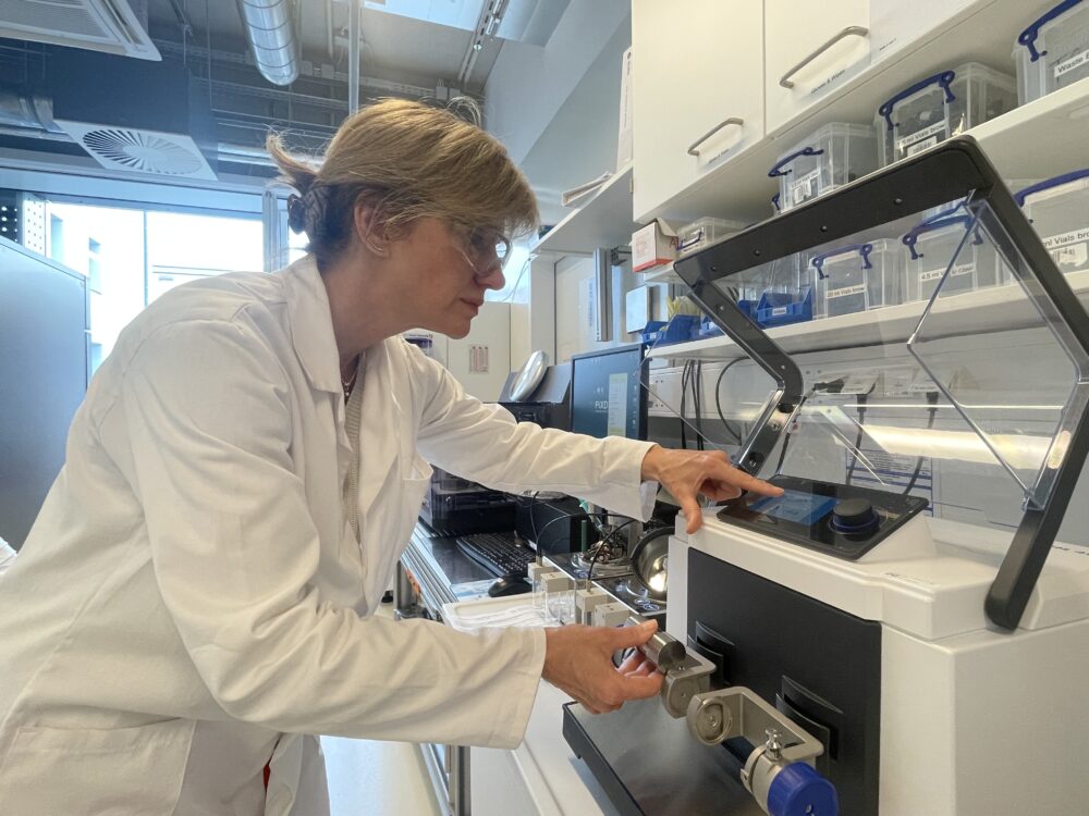 Ball milling process. Courtesy of the researchers.