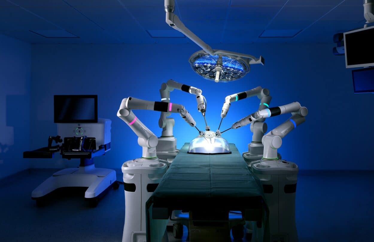 CMR Surgical's robot called Versius. (Credit:  CMR Surgical)