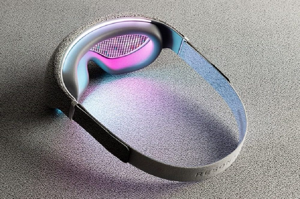 lightvision-meditation-headset-by-layer-for-resonate_dezeen_2364_col_3-852x568-1 The headset induces calming even before being used as its minimal and elegant design encourages a restful state of mind. (Credit: LAYER/Resonate)