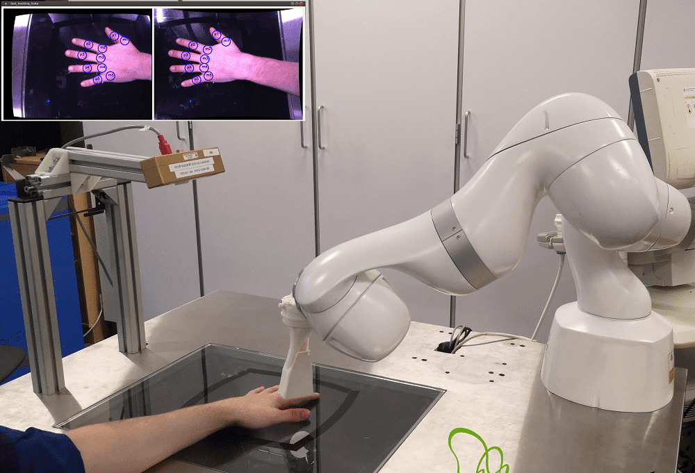 Fully Automated Robot Scans and Diagnoses Arthritis