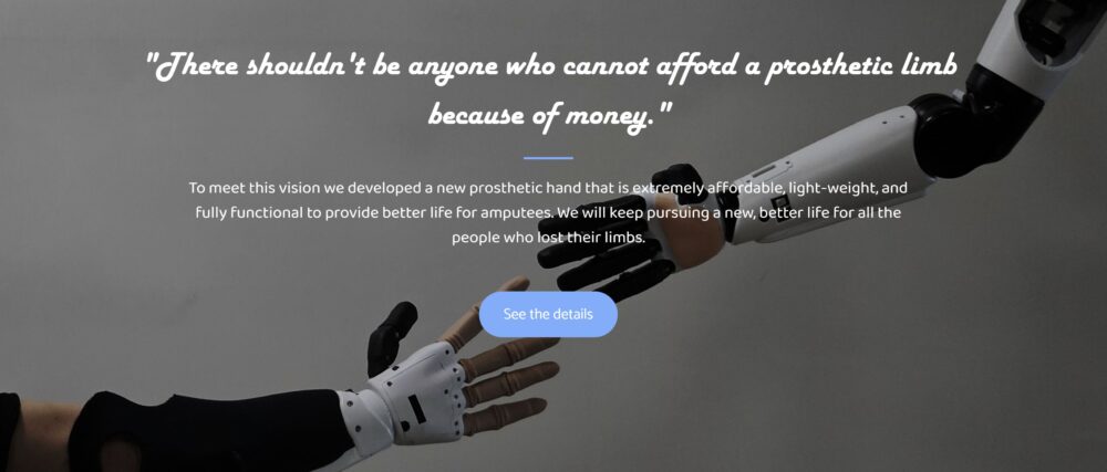 CLICK HERE to learn more about the robotic hand by Mand.ro